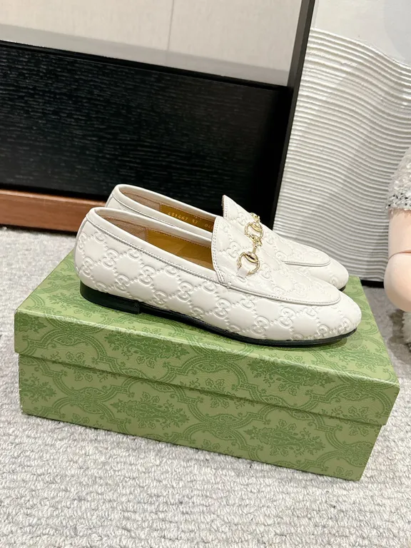 Gucci Shoe 